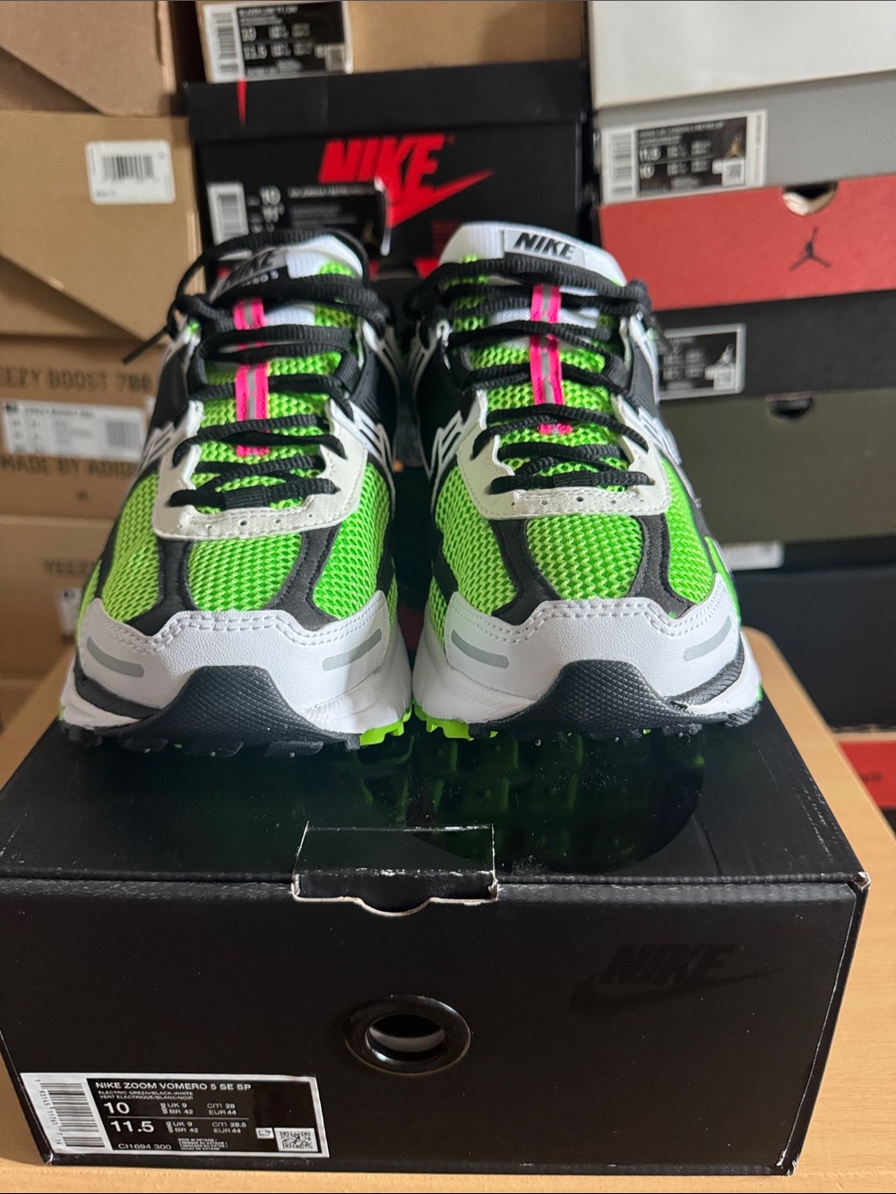 Nike Green Black White Running Sneakers with Pink Accents